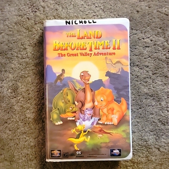 The Land Before Time II VHS - Picture 1 of 5